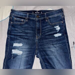 *Hollister Ripped High Rise Super Skinny Jeans